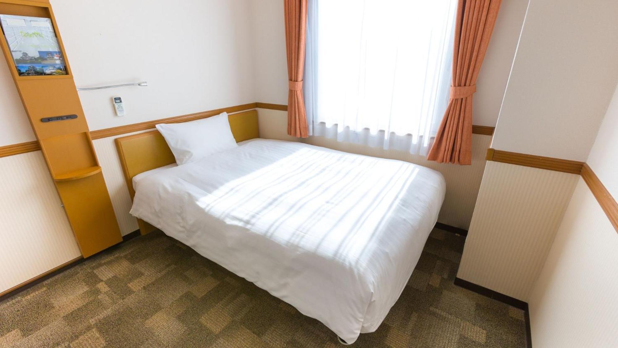 Toyoko Inn Niigata Furumachi Szoba fotó
