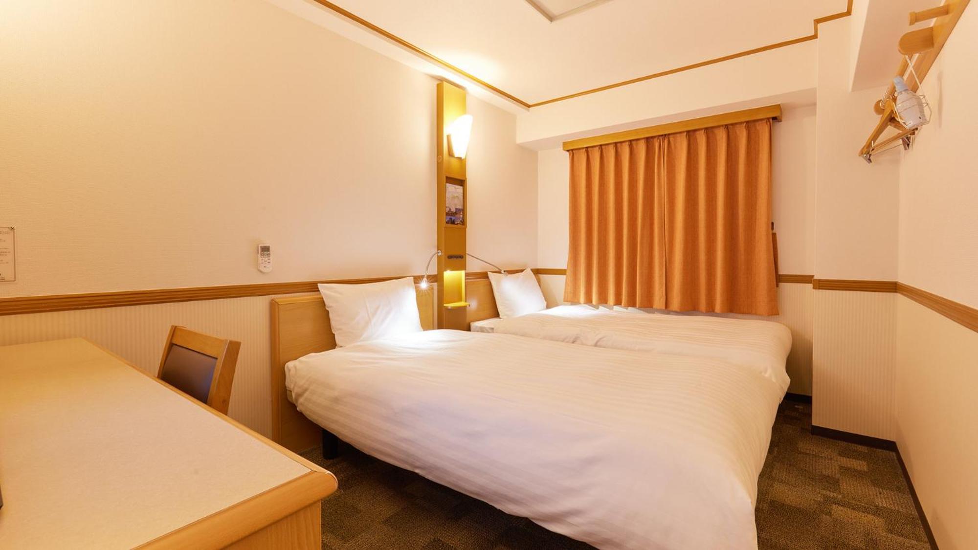 Toyoko Inn Niigata Furumachi Szoba fotó