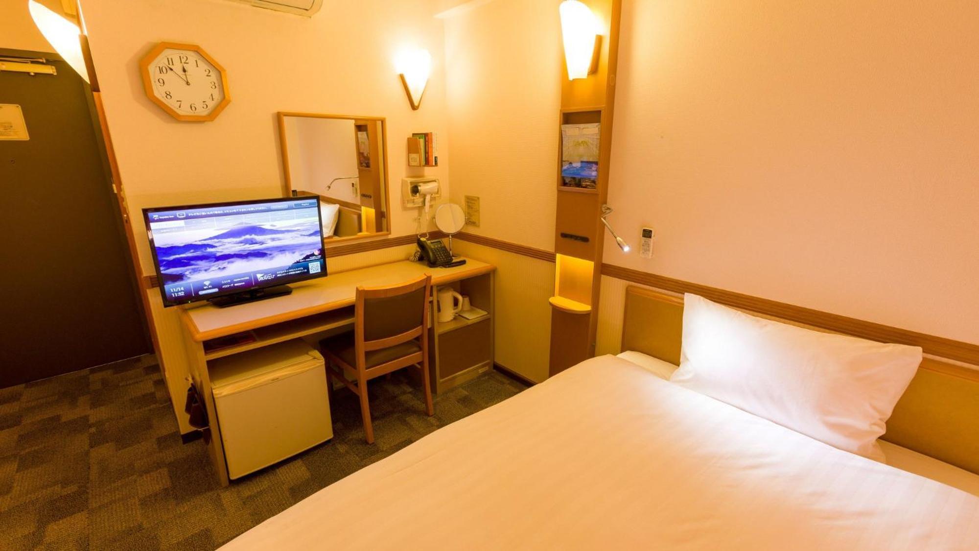 Toyoko Inn Niigata Furumachi Szoba fotó