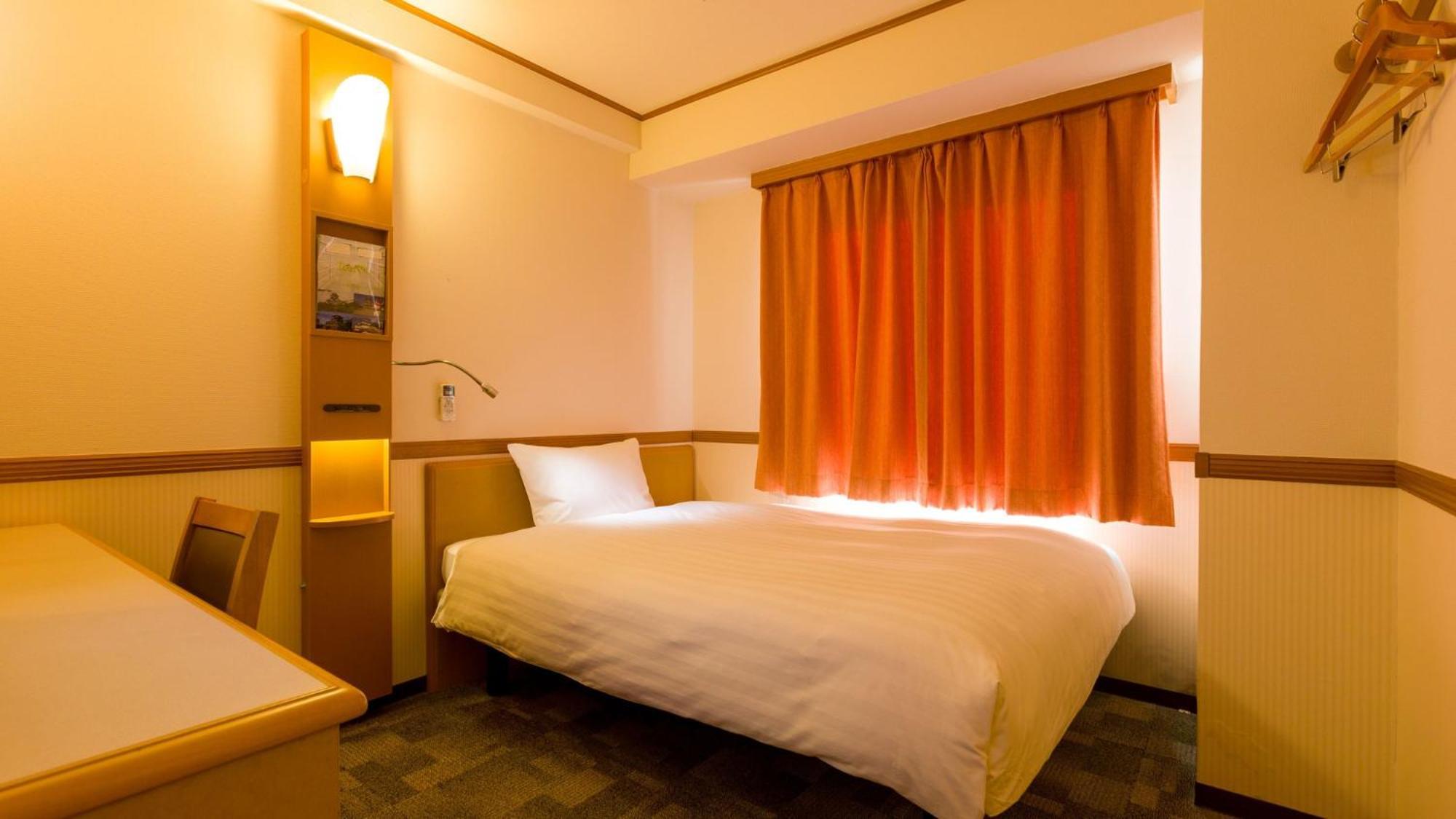 Toyoko Inn Niigata Furumachi Szoba fotó