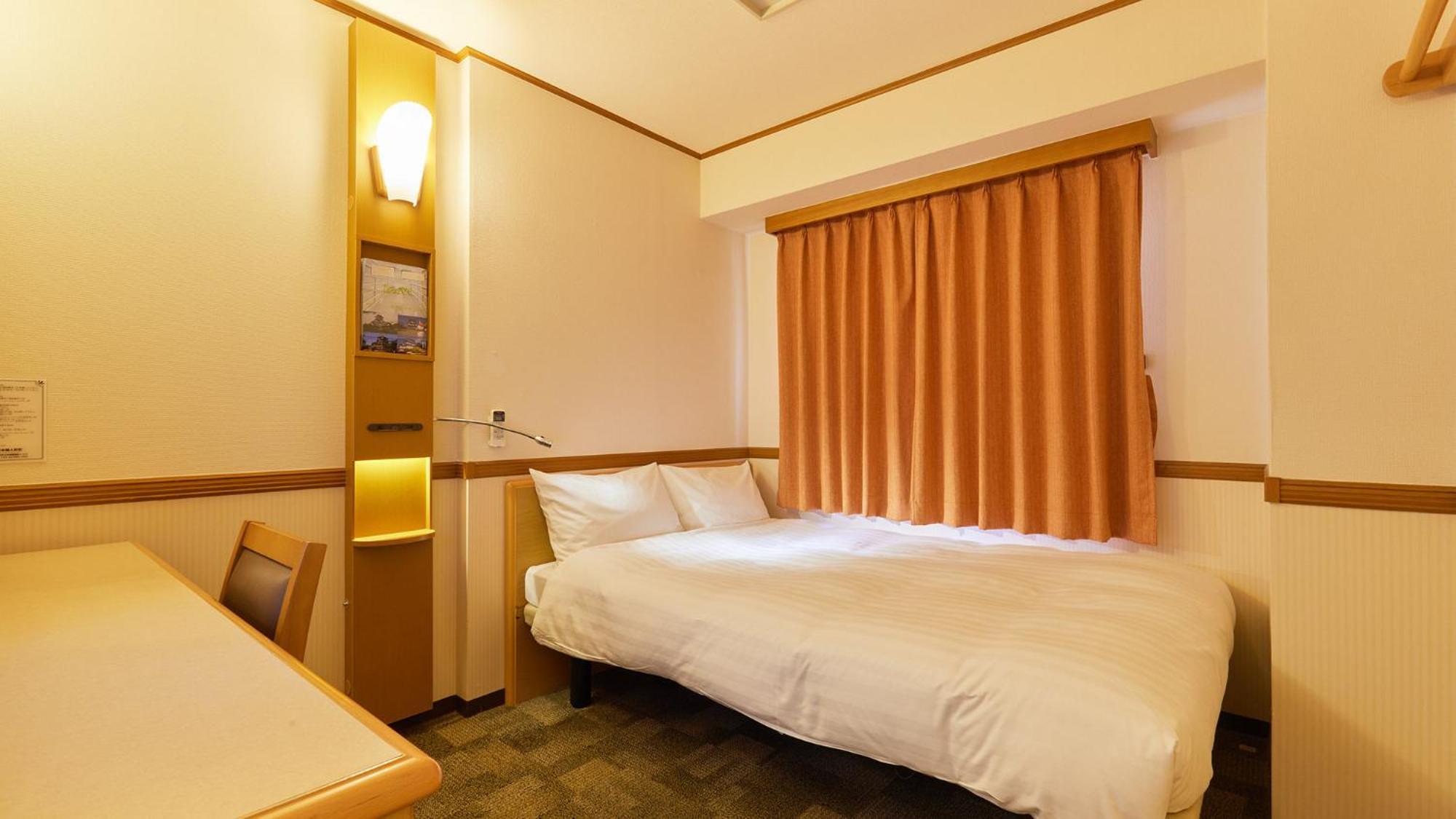 Toyoko Inn Niigata Furumachi Szoba fotó