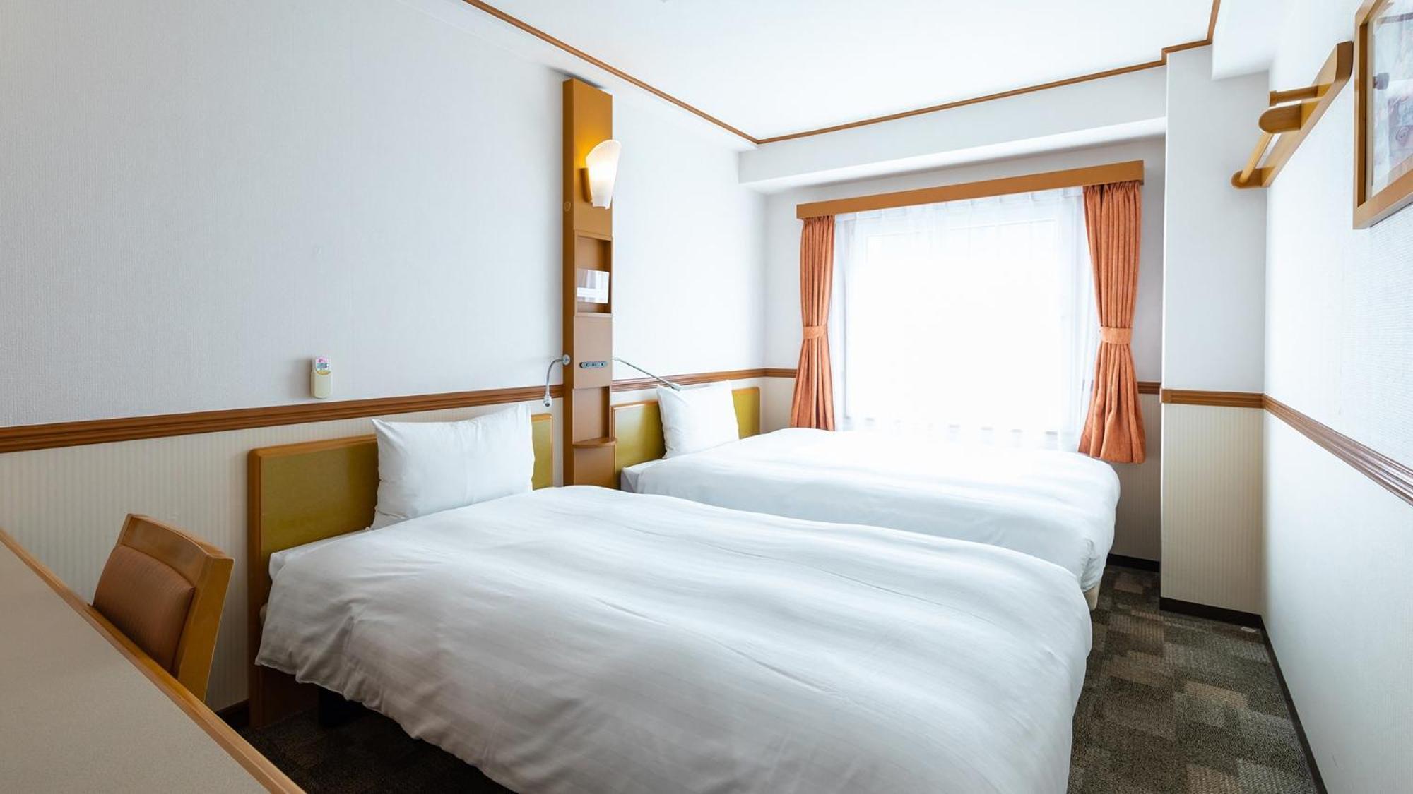 Toyoko Inn Niigata Furumachi Szoba fotó